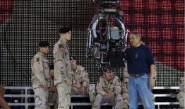 比利·林恩的中场战事 （双语版）